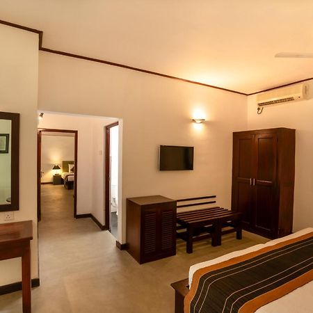 Kassapa Lions Rock Hotel Sigiriya Exterior photo